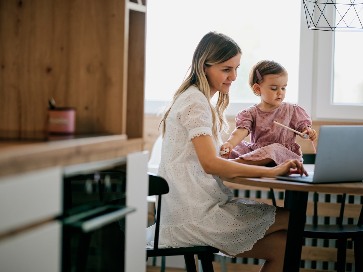 Bewerbung nach der Elternzeit: Mit diesen 5 Tipps gelingt dir der Wiedereinstieg