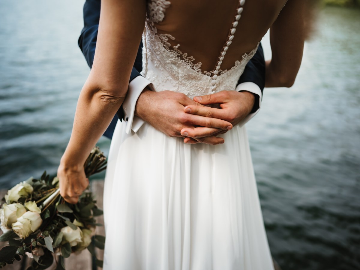 Teurer als gedacht? So viel zahlen Brides 2025 für Hochzeit und Wow-Look