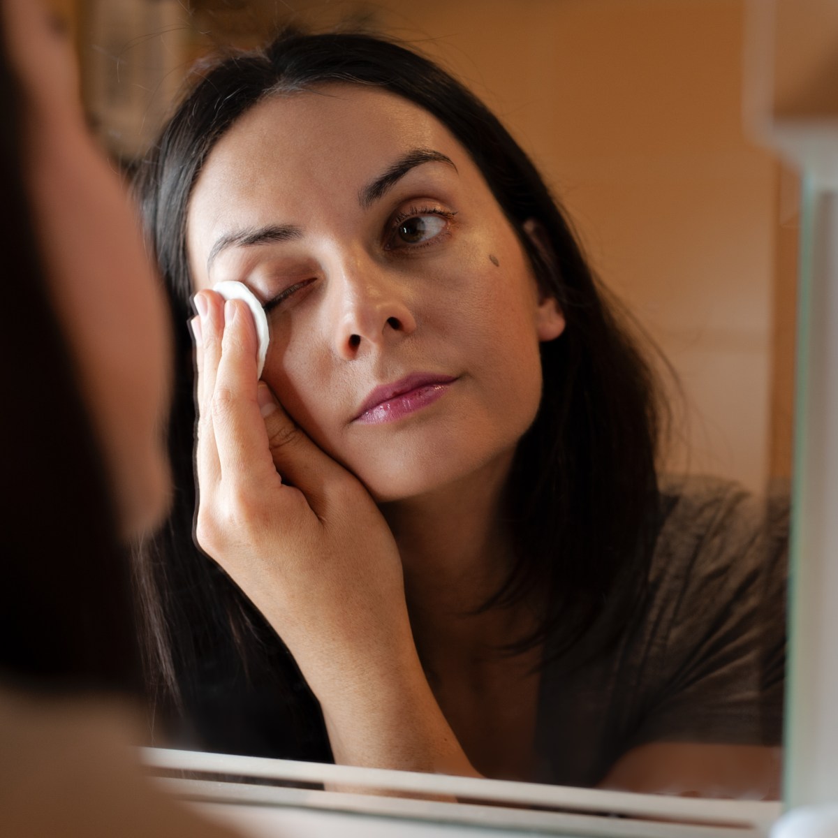DIY Make-up Entferner mit Öl: So einfach lässt sich Naturkosmetik selbst machen