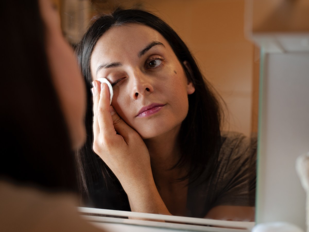 DIY Make-up Entferner mit Öl: So einfach lässt sich Naturkosmetik selbst machen