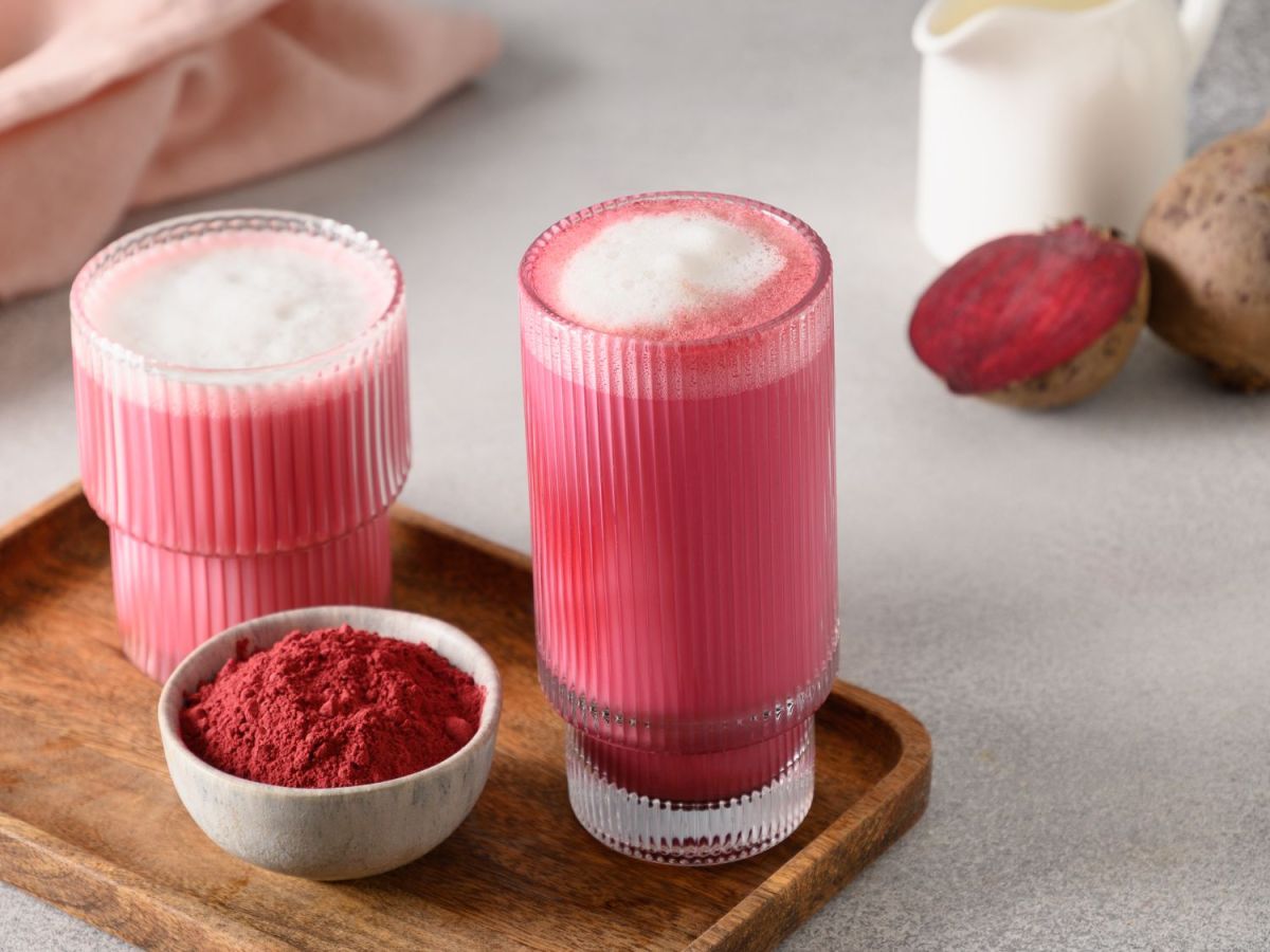 Statt Matcha: 7 Gründe, warum du unbedingt den Beetroot Latte testen solltest