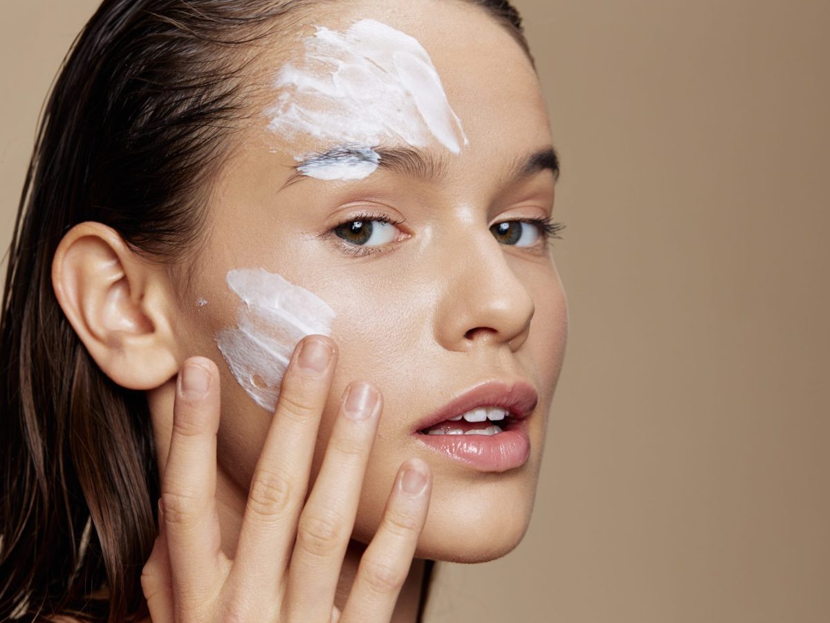 Ökotest nimmt 26 Sonnencremes unter die Lupe: Finger weg von diesen Produkten