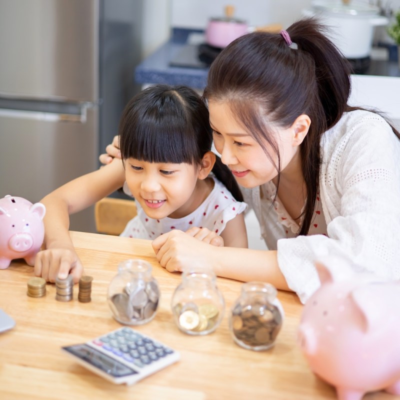 5 einfache Wege, Kindern finanzielle Bildung spielerisch zu vermitteln