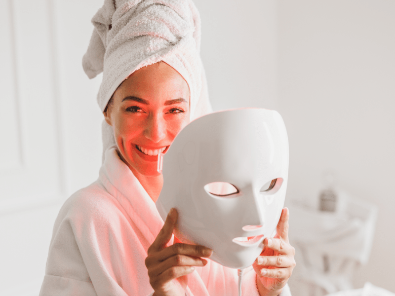LED Maske anwenden: Diese 5 Fehler können deine Gesundheit schädigen