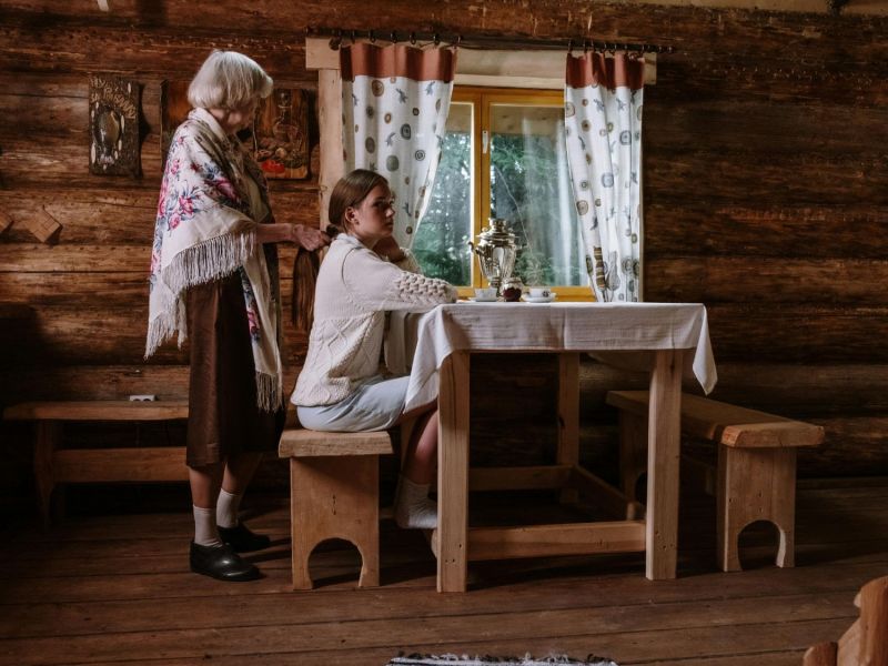 Oma mit Enkel