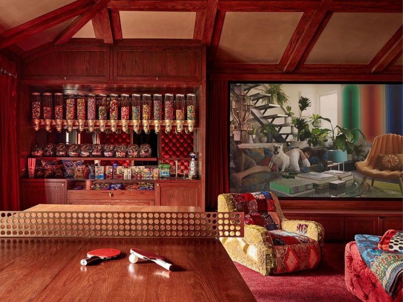 Interior mit Sesseln im Patchwork-Design