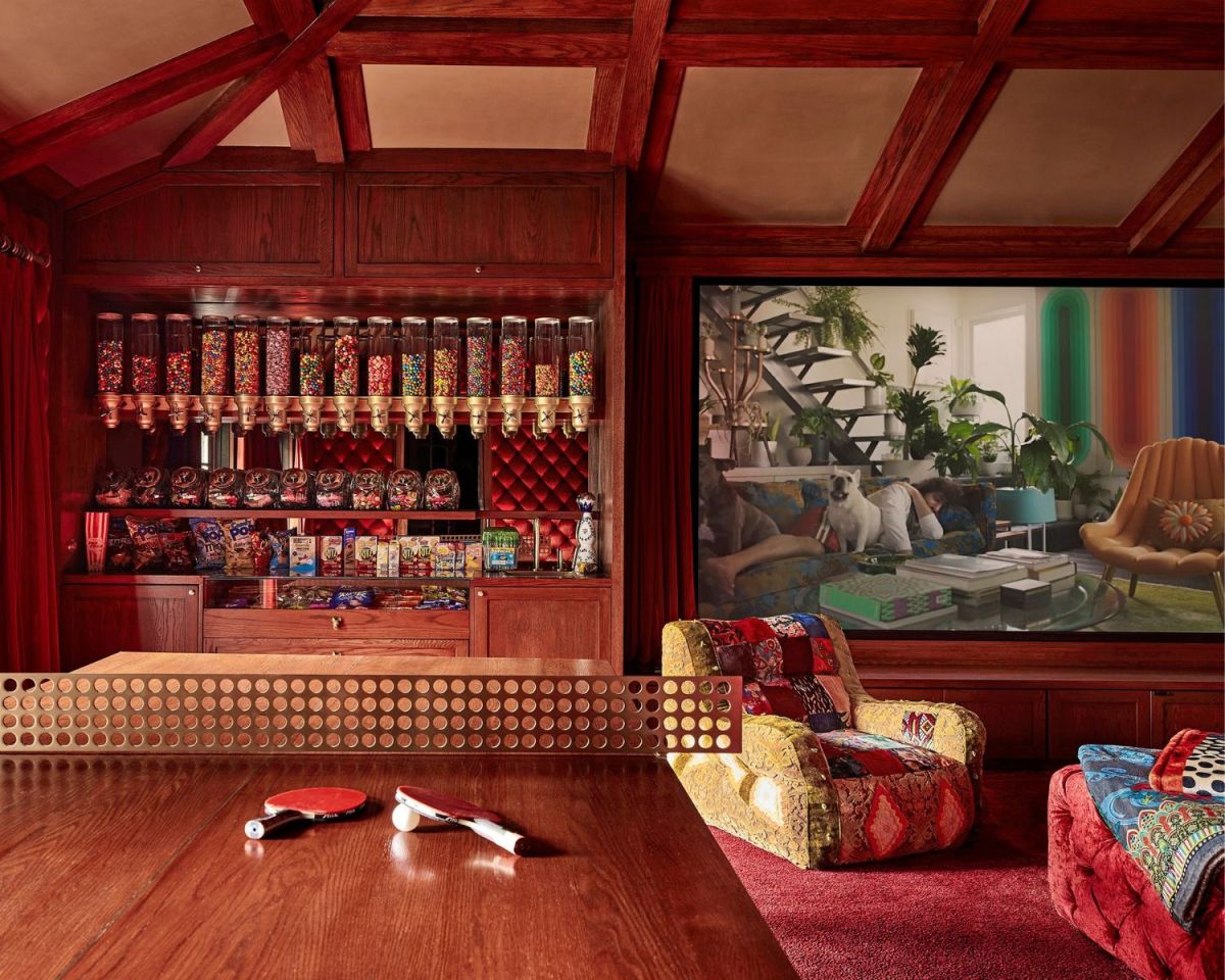 Interior mit Sesseln im Patchwork-Design