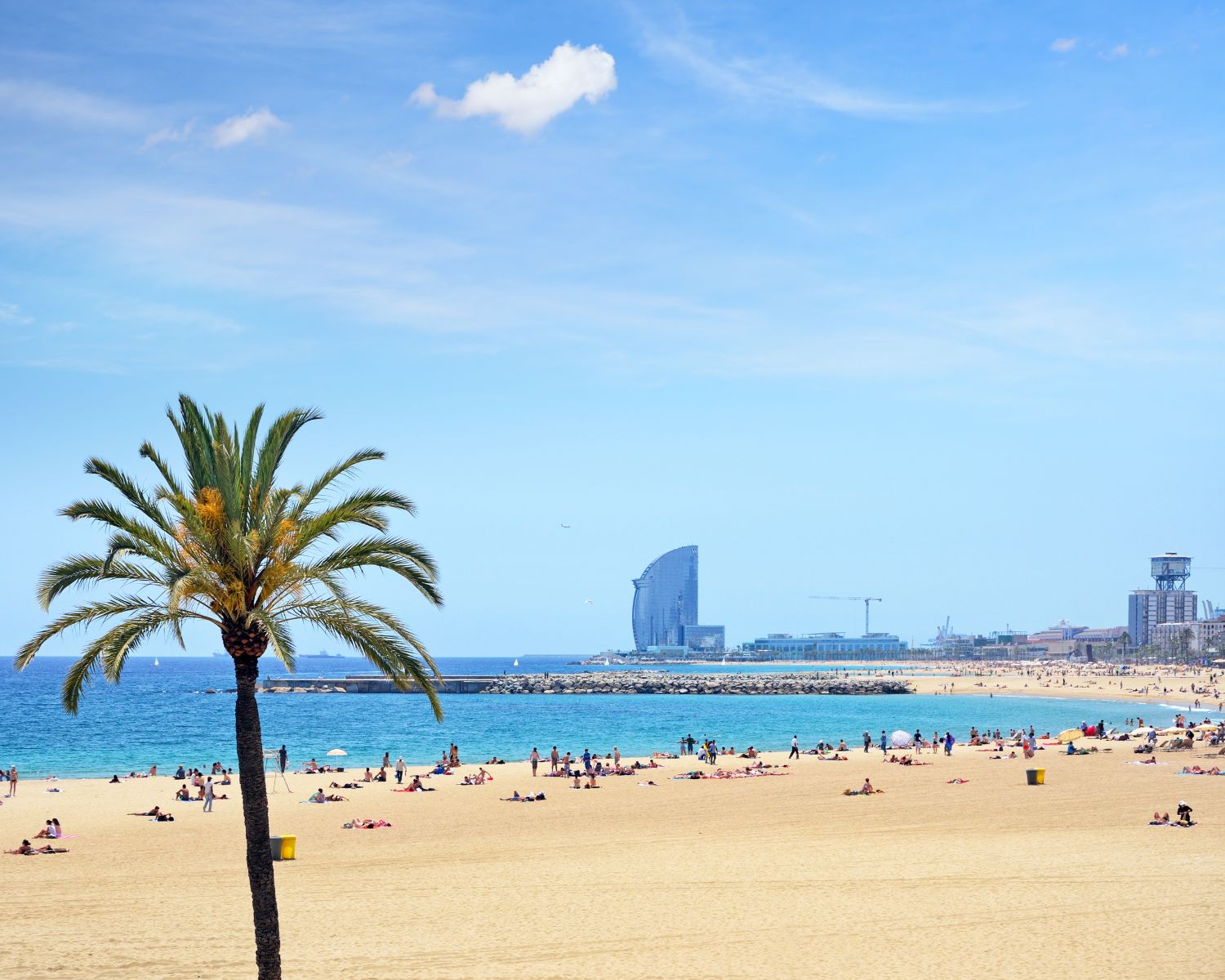 Stadt-oder-Strand-Diese-4-Reiseziele-in-Europa-bieten-beides-auf-einmal