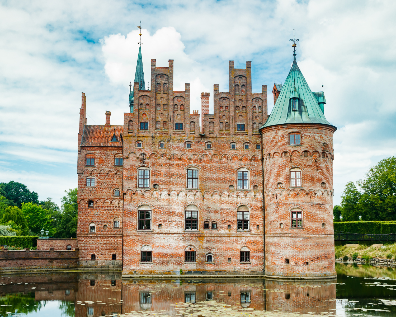 Geheimtipp-D-nemark-Warum-alle-von-Schloss-Egeskov-schw-rmen-und-was-dort-nachts-passiert