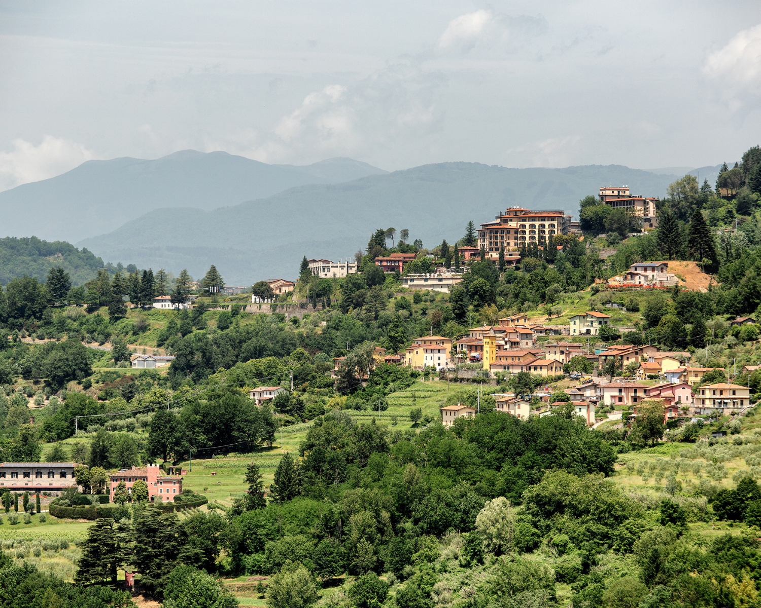 Geheimtipp-in-der-Toskana-Hier-befindet-sich-die-schottischste-Stadt-Italiens-das-steckt-dahinter-