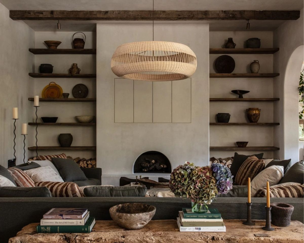 Wohnzimmer mit herbstlicher Deko