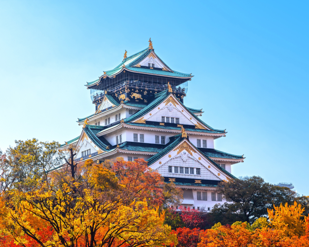 Fliegst du nach Silvester oder im Herbst nach Japan, kannst du viel Geld sparen.
