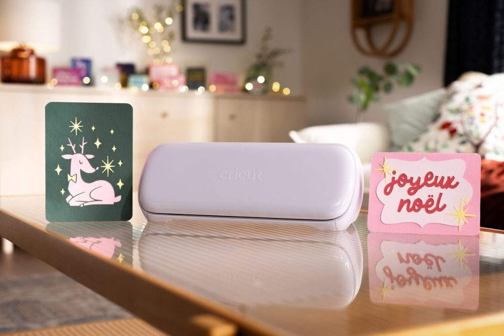 Weihnachtskarten Cricut Joy Xtra Lavender Tisch