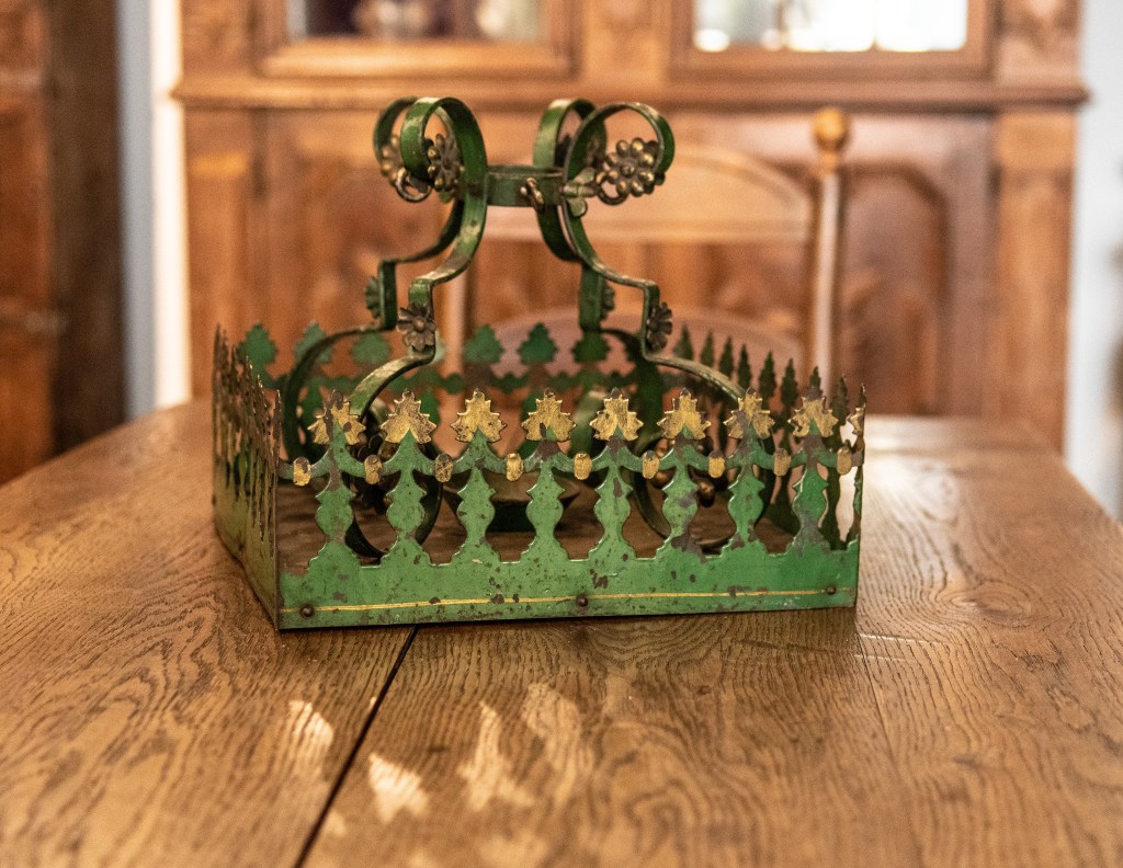 Weihnachtsbaumständer 100 Jahre alt